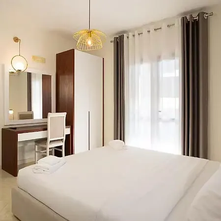 Book Now For A Refined And Unforgettable ! *