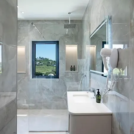 Book Now For A Refined And Unforgettable !