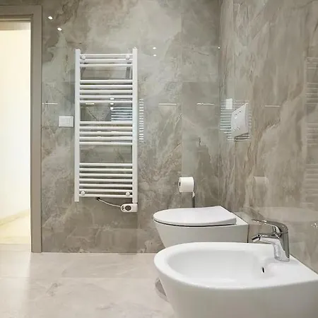 Book Now For A Refined And Unforgettable ! *